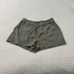 Quince Shorts